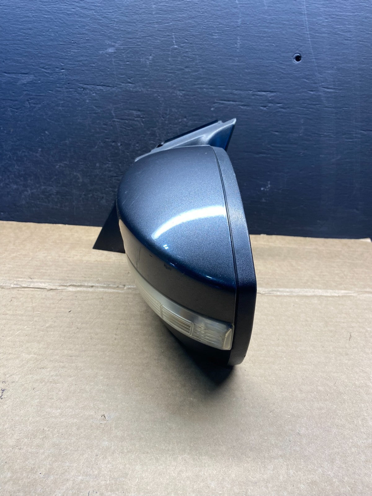 2015 to 2018 Ford Focus Left Driver View Door Turn Signal Mirror AD3338 DG8