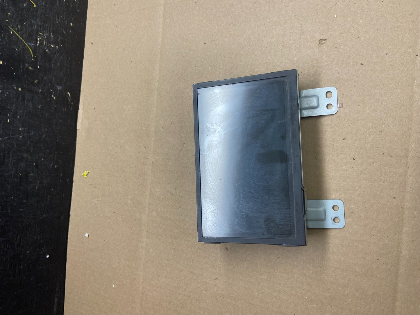 2008 to 2012 Nissan Armada QX56 Display Screen Information Oem t9112  DG0