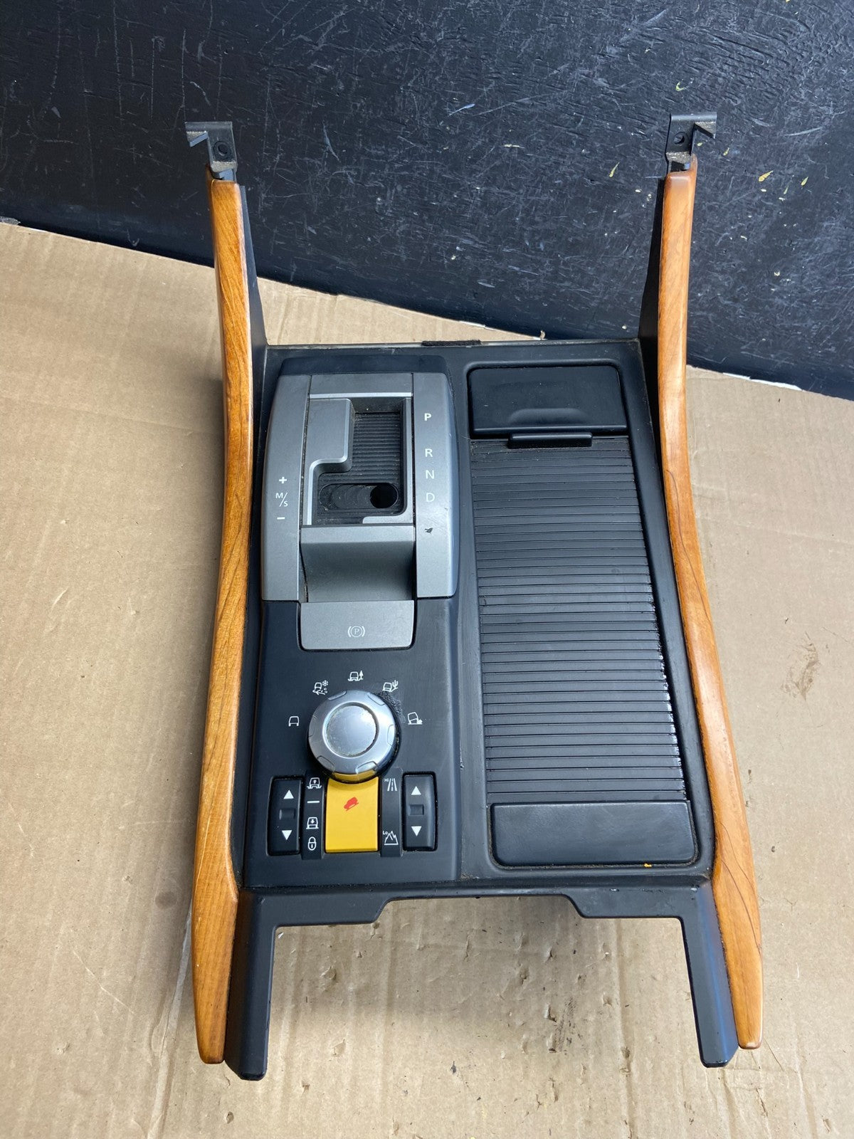 2006-2009 Land Rover Sport Center Console Control Shifter Cup Hol Trim AD7217 DG0