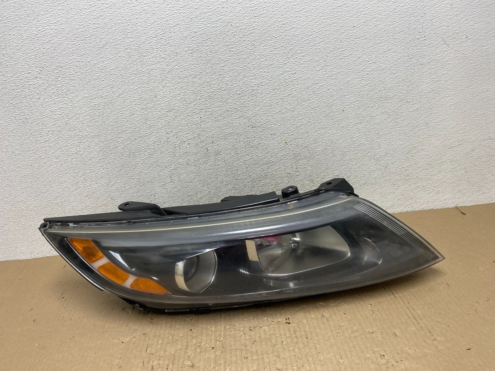 2014 2015 Kia Optima Right Passenger RH Side Headlight Halogen AE9783 DW0