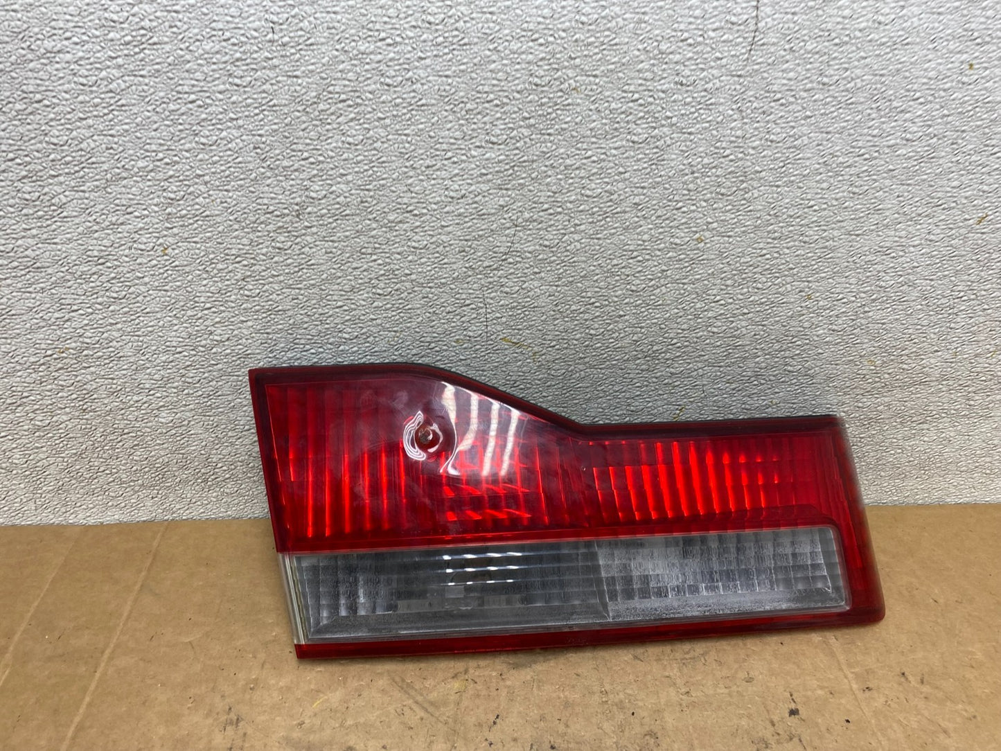 2001 to 2002 Honda Accord Left Driver LH Side Inner Tail Light OEM T3796 DW0