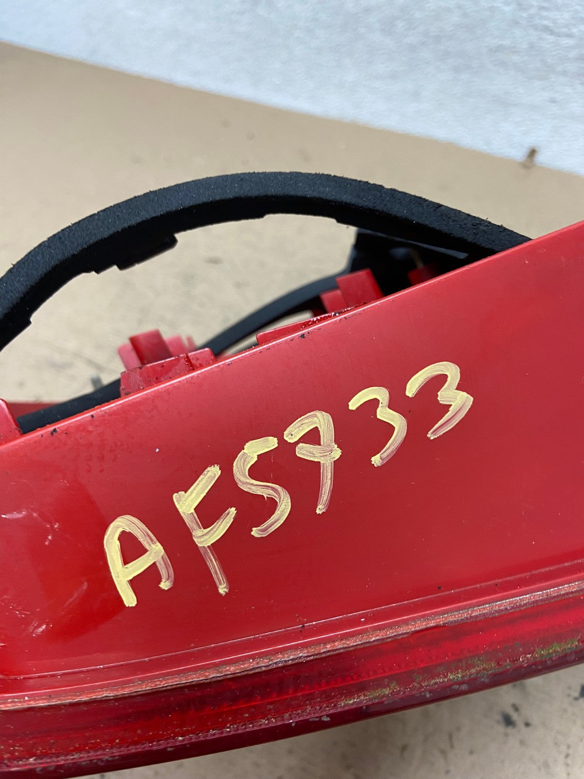 1999 to 2003 Volkswagen Jetta Sedan Right Passenger Tail Light AF5733 LK7