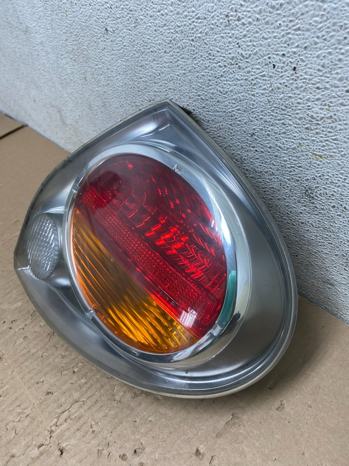 2002 2003 Nissan Maxima Right Passenger RH Side Tail Light D0697 DG11