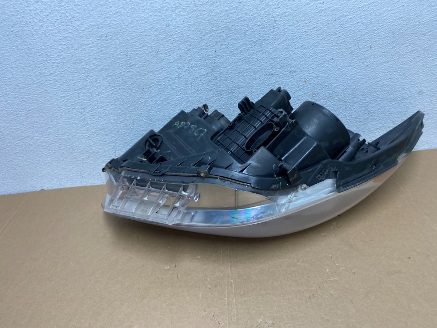 2011 - 2015 Hyundai Sonata Hybrid Right Passenger Halogen Headlight AD7867 DW11