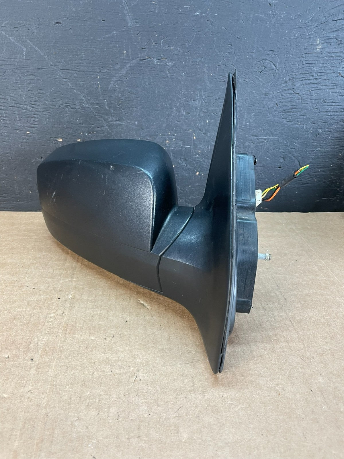 2003 to 2009 Kia Sorento Right Passenger View Door Mirror AE8317 DW1