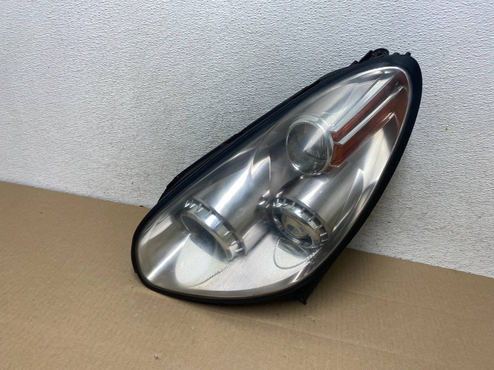 2006 - 2007 Subaru Tribeca B9 Left Driver LH Side Halogen Headlight AG58210