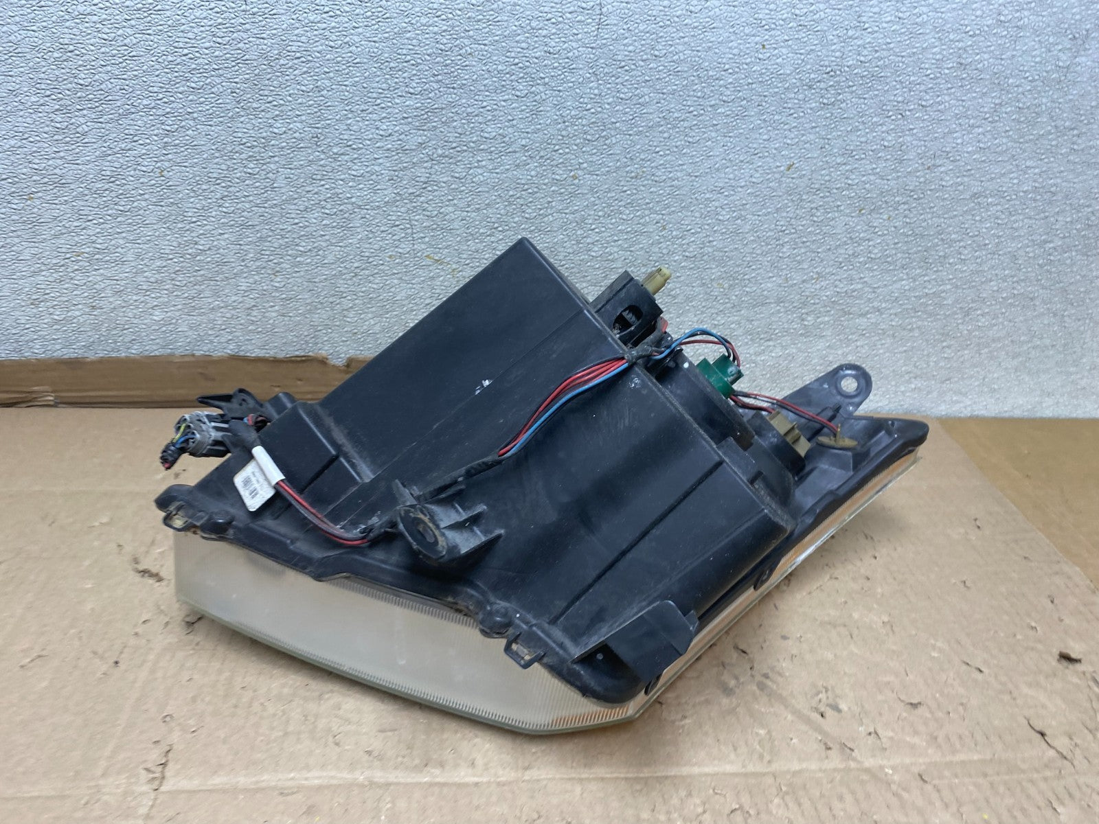 2007-2009 Nissan Sentra Halogen Right Passenger RH Side Headlight U6851 DW7