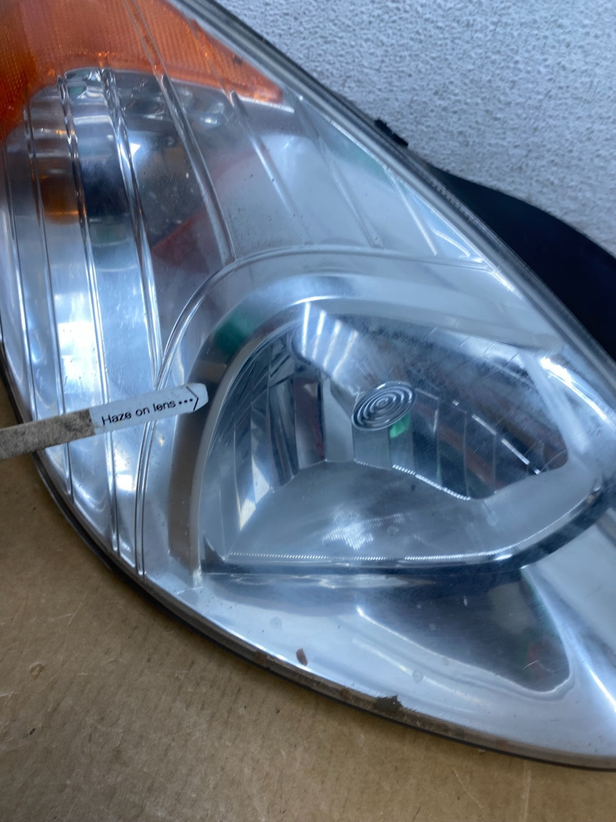2006 to 2011 Hyundai Accent Sedan Right Passenger Halogen Headlight AD8945 DW3
