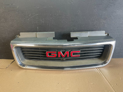 1998 to 2005 GMC Jimmy Sonoma Front Grille Grill AE3521 DG0
