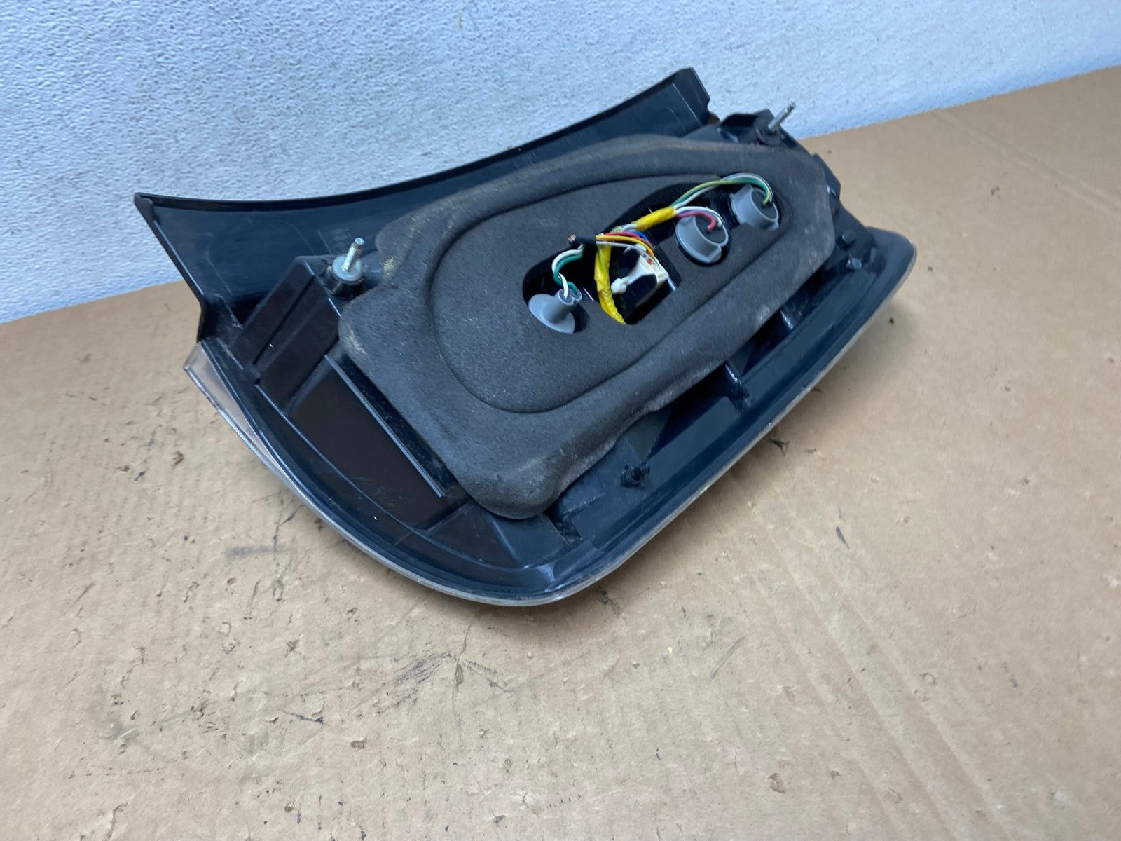 2004 2005 Toyota Prius Tail Light Left Driver Lh Side AD3239 LK6