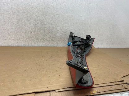2007 - 2011 Honda Cr-v Crv Right Passenger Rh Side Tail Light AG8989 DW8