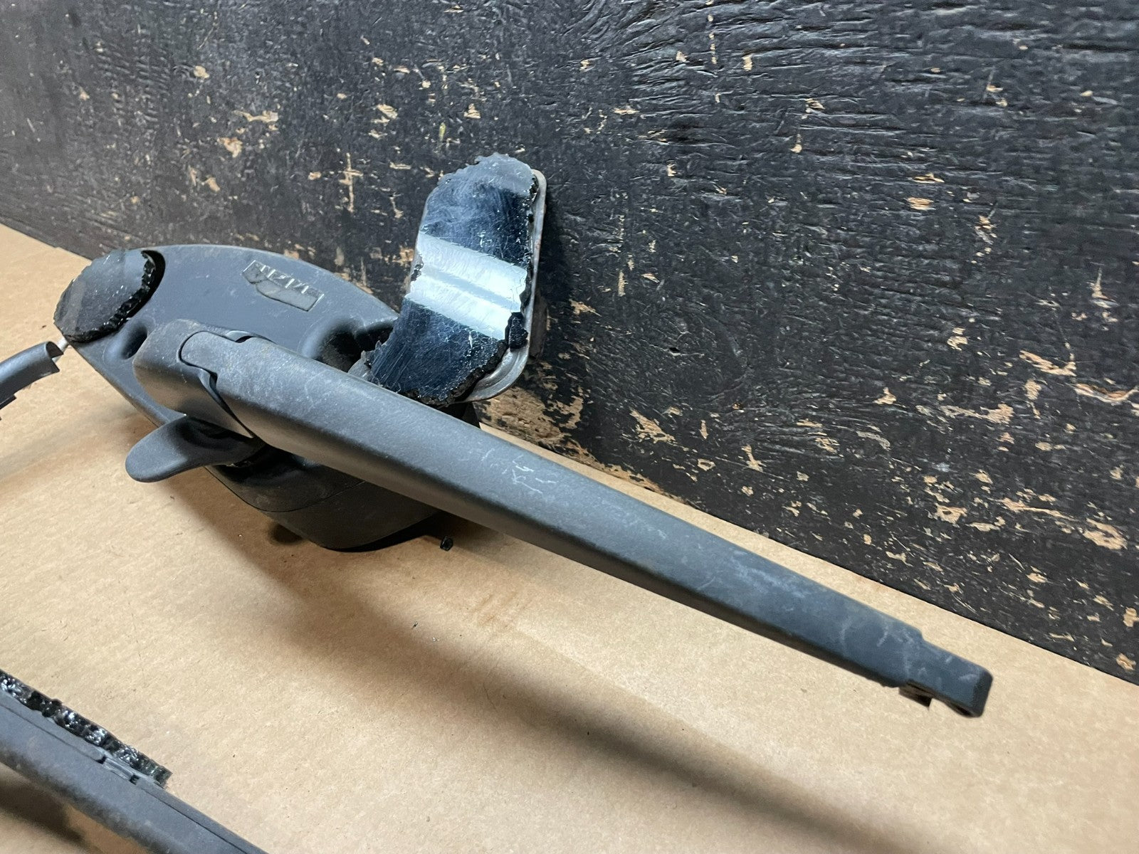 2011-2013 Jeep Grand Cherokee Tailgate Back Door Rear Wiper Motor Wiper AA8991 D3