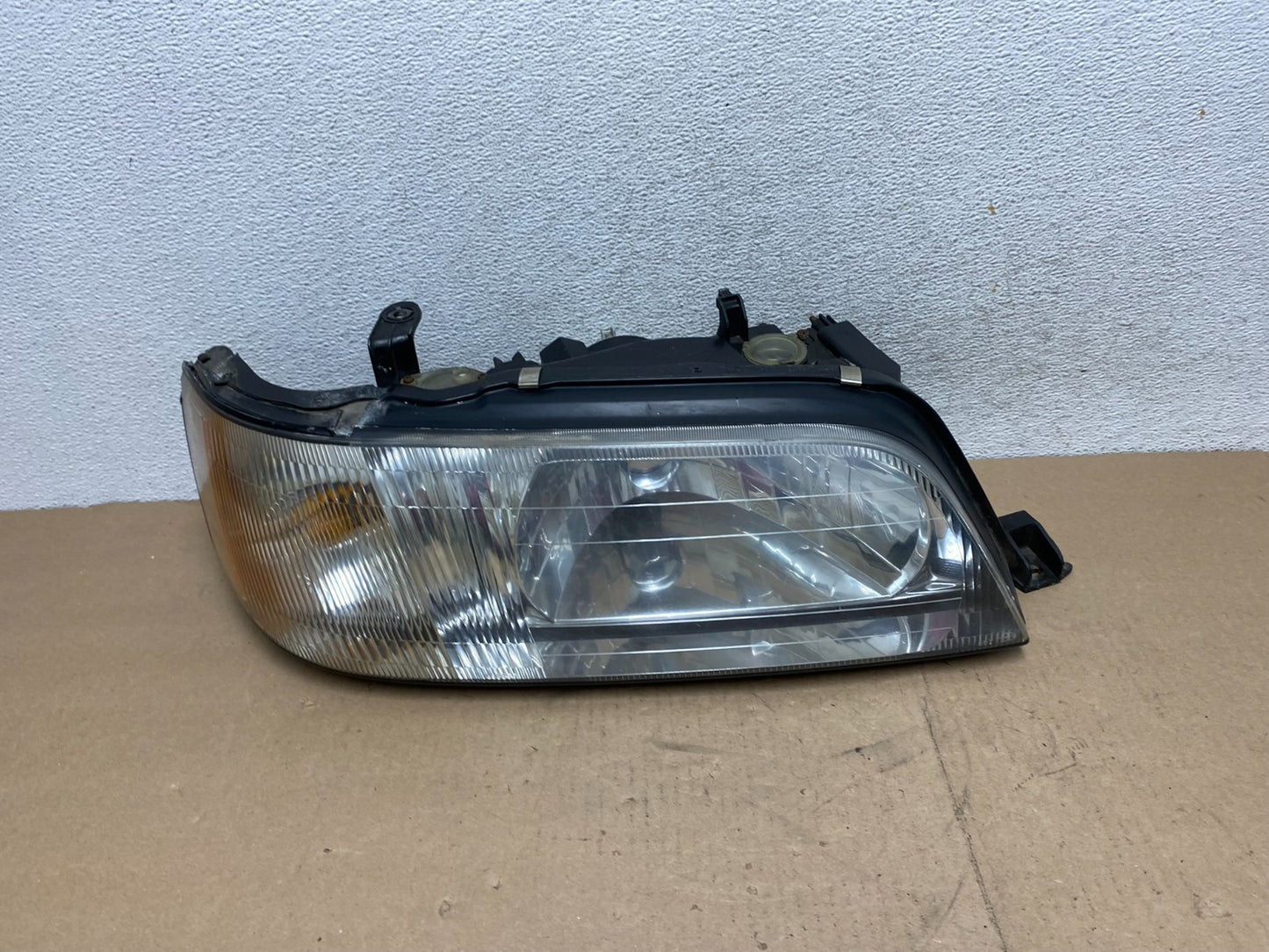 1999-2001 Infiniti Q45 Front Right Passenger Side Headlight AG4648 DG0