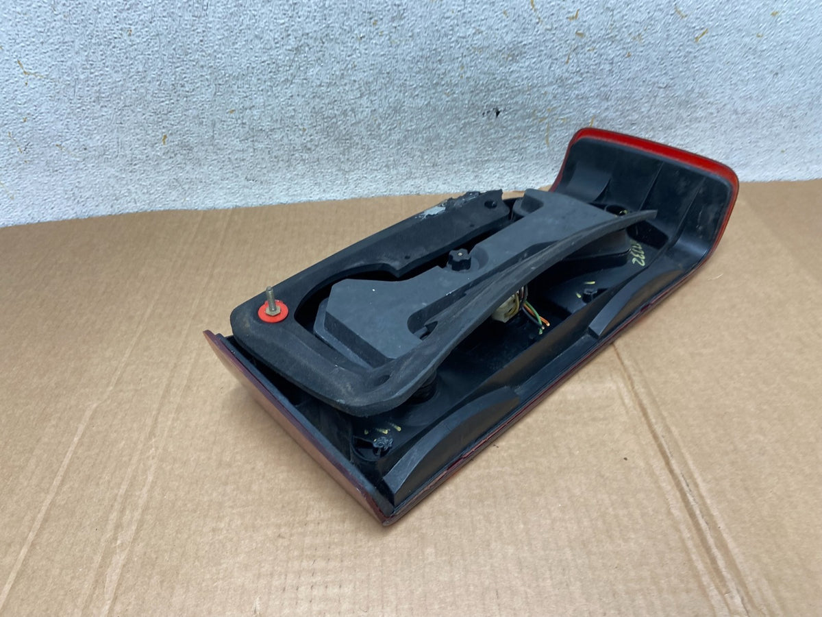 1990-1992 Volvo 740 Left Driver Lh Side Tail Light ai3732 DG11