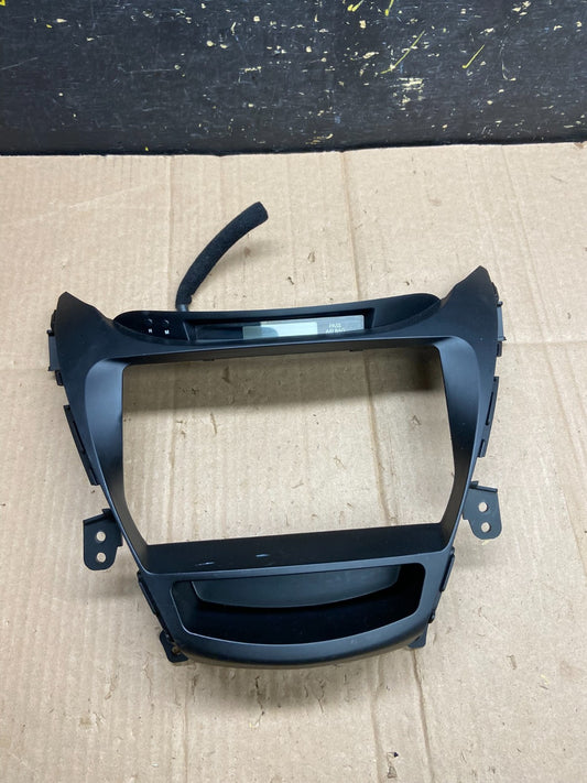 2011-2013 Hyundai Elantra Dash Radio Bezel Clock Display Trim OEM aa4899 DG0