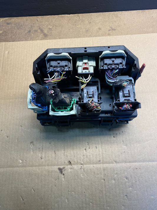 2011 Liberty Nitro TIPM Power Integrated Fuse Box Module Oem ab4099 DG0