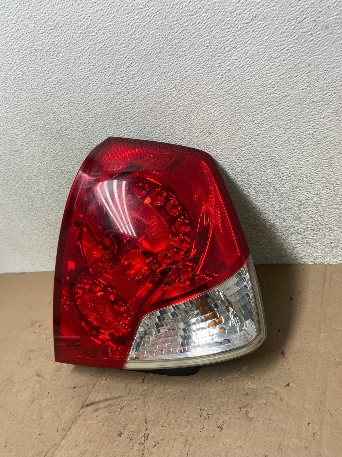 2006 2007 Infiniti M35 M35X M45 Left Driver LH Side Tail Light AG4903 LK2
