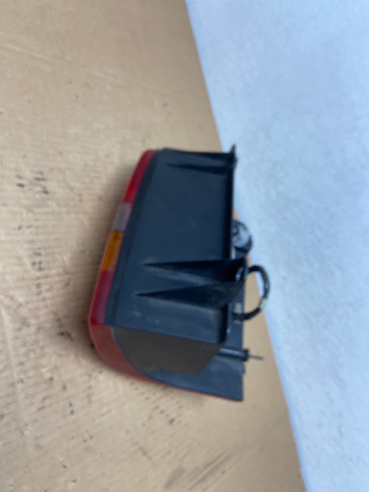 1993-1998 Jeep Grand Cherokee ZJ Left Driver Side Tail Light AD1110 LK4