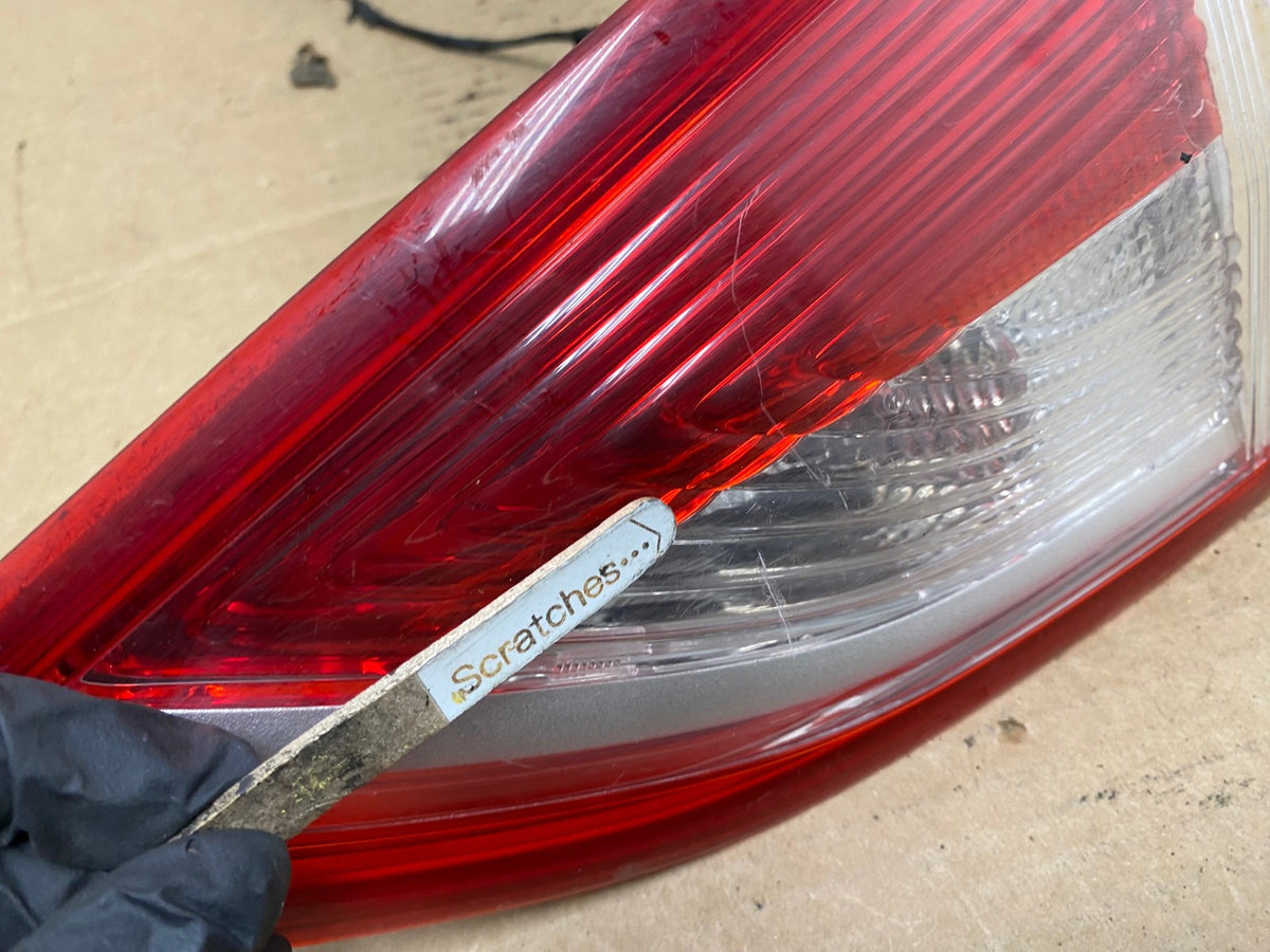 2013 to 2016 Ford Escape Right Passenger RH Side Inner Tail Light AH7959 LK3