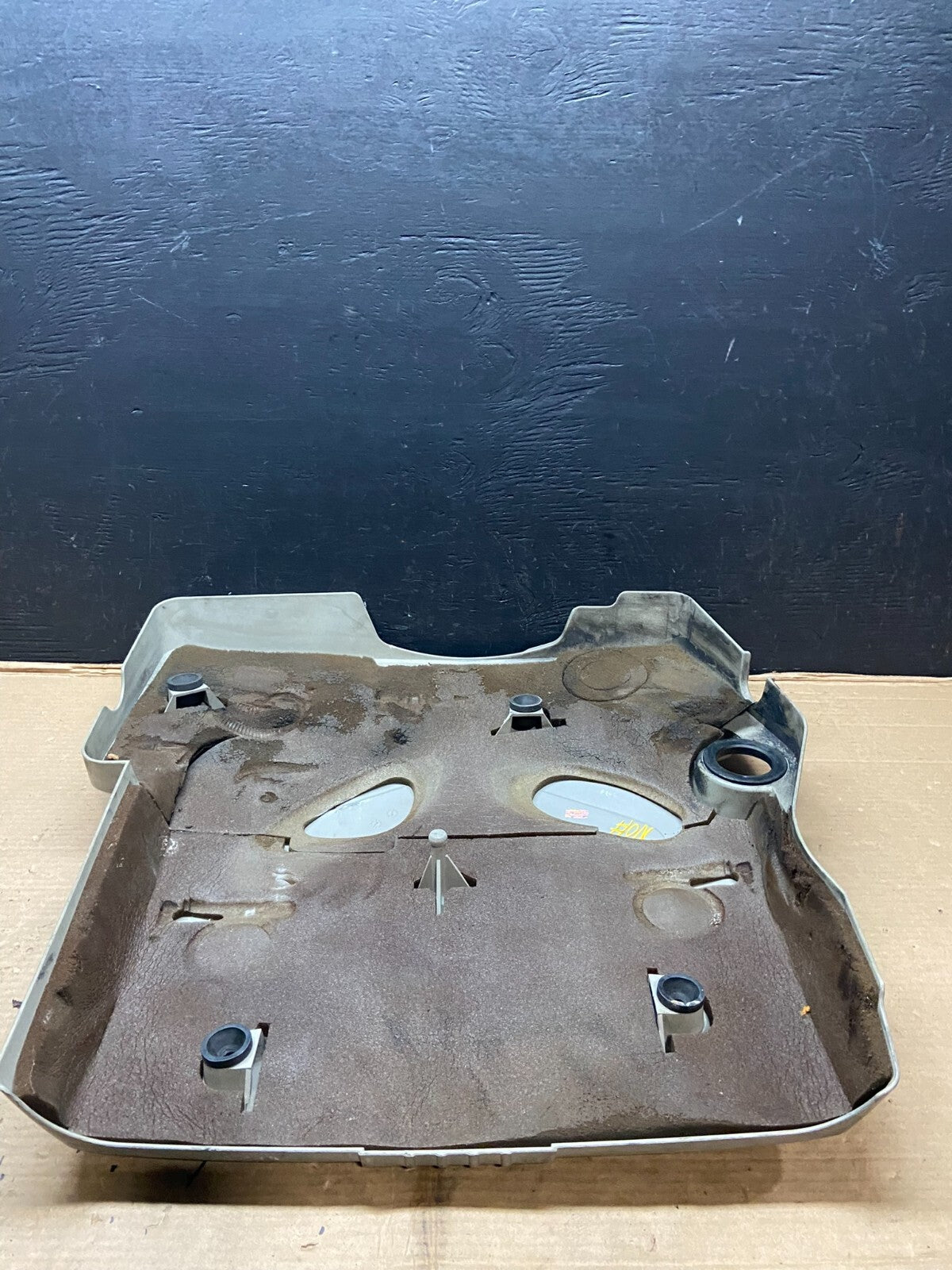 2004 to 2007  Cadillac CTS 3.6L Plastic Engine Cover Shield E8033 PS5