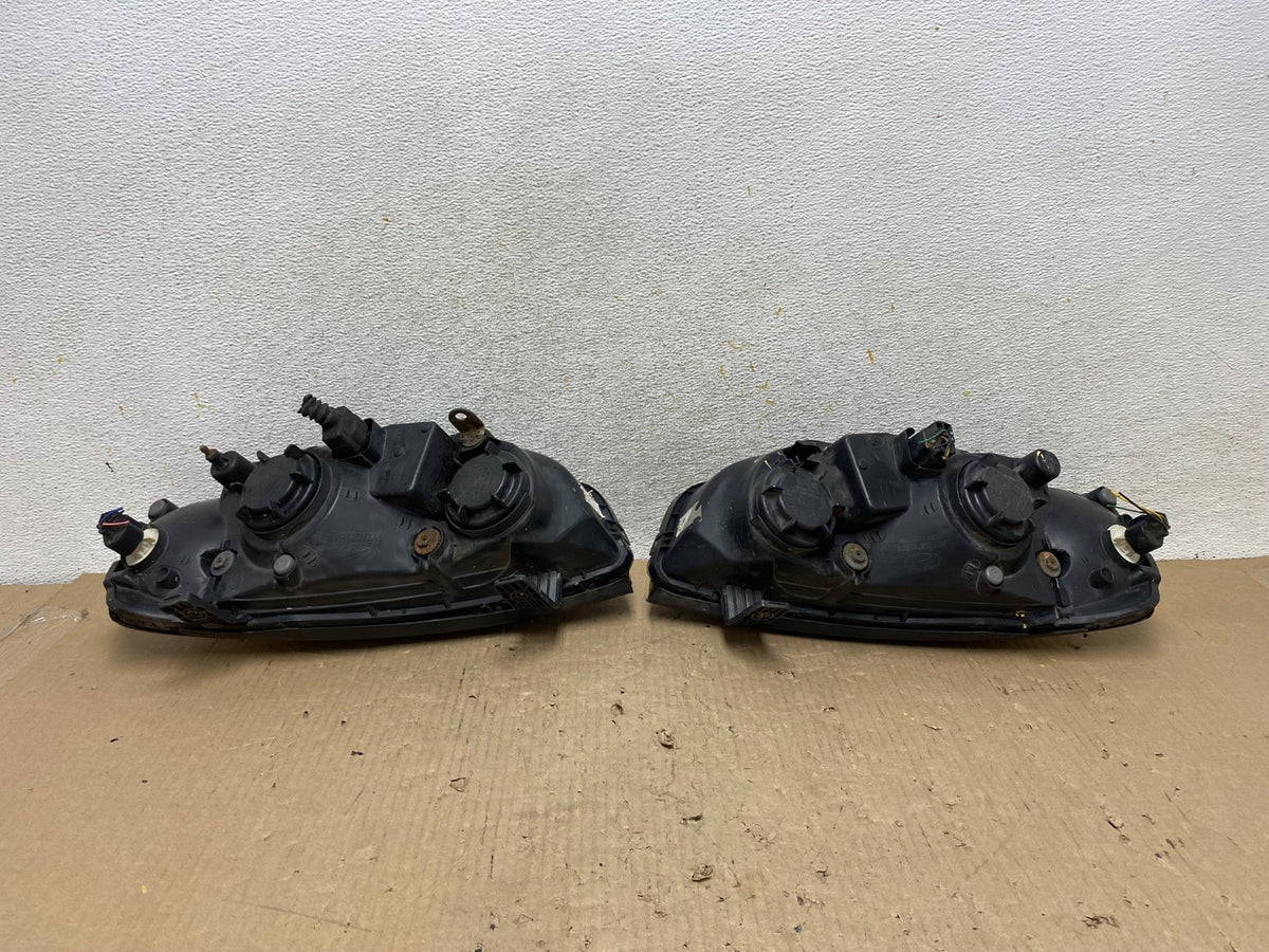 2001 2002 2003 Hyundai Elantra Left+Right Side Set Halogen Headlights AH5961 DW8