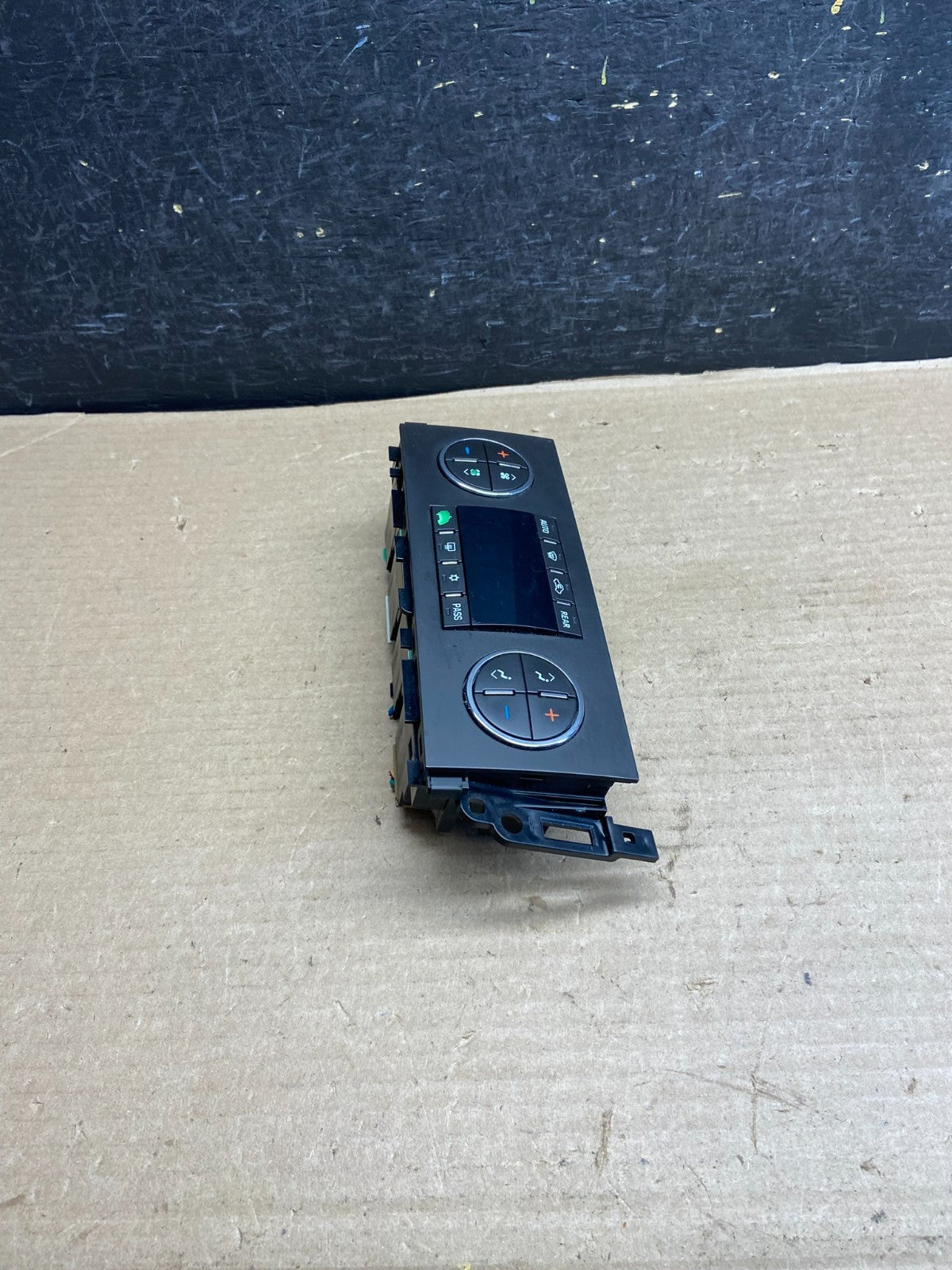 2007 to 2009 GMC Yukon Chevrolet Tahoe Climate Control A/C Panel ah3559 DG2