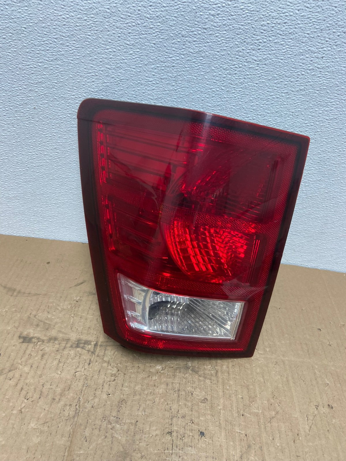 2007 2008 2009 2010 Jeep Grand Cherokee Left Driver Lh Tail Light Oem AB8419 LK0