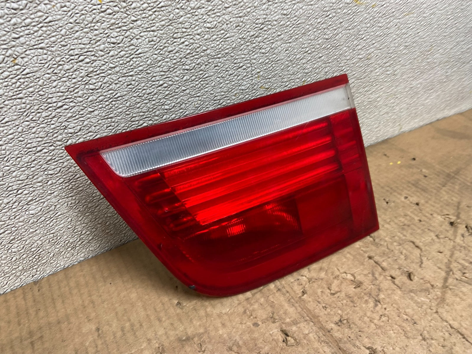 2007 to 2010 Bmw X5 E70 Right Passenger Rh Side Inner Tail Light Oem AA8376 LK2