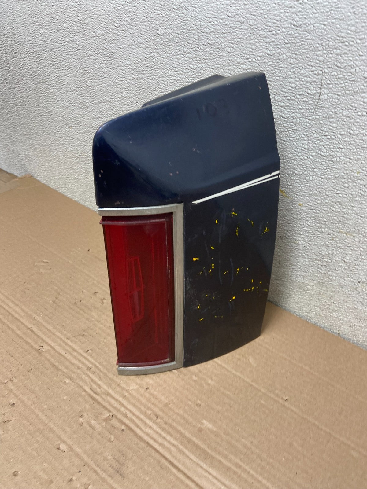 1980-1984 Lincoln Town Car Right Passenger Side Tail Light AB1062 LK1