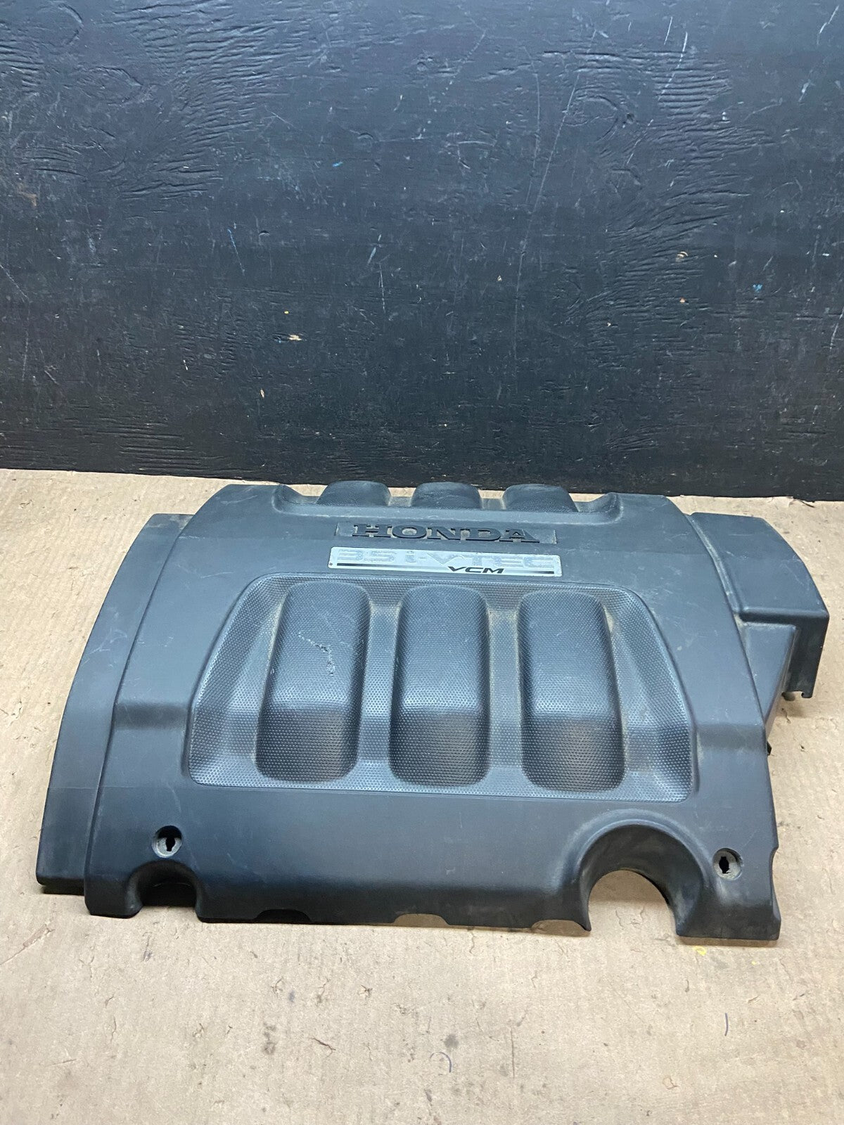 2006 to 2008 Honda Pilot Engine Cover Trim Bezel OEM j1210 DG1