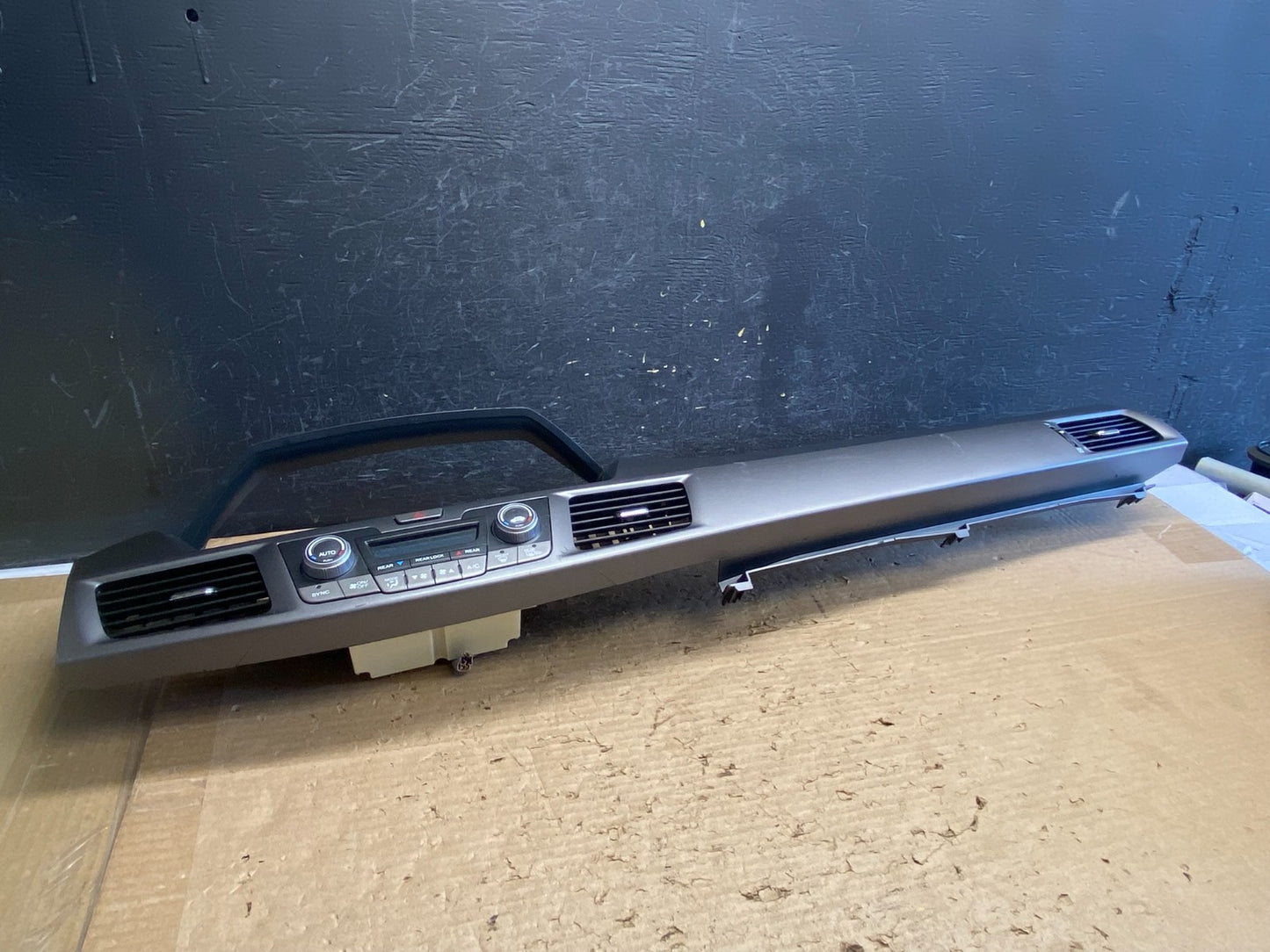 2011-2013 Honda Odyssey Dash Climate Control A/C Display Trim Bezel ag8695 DG1