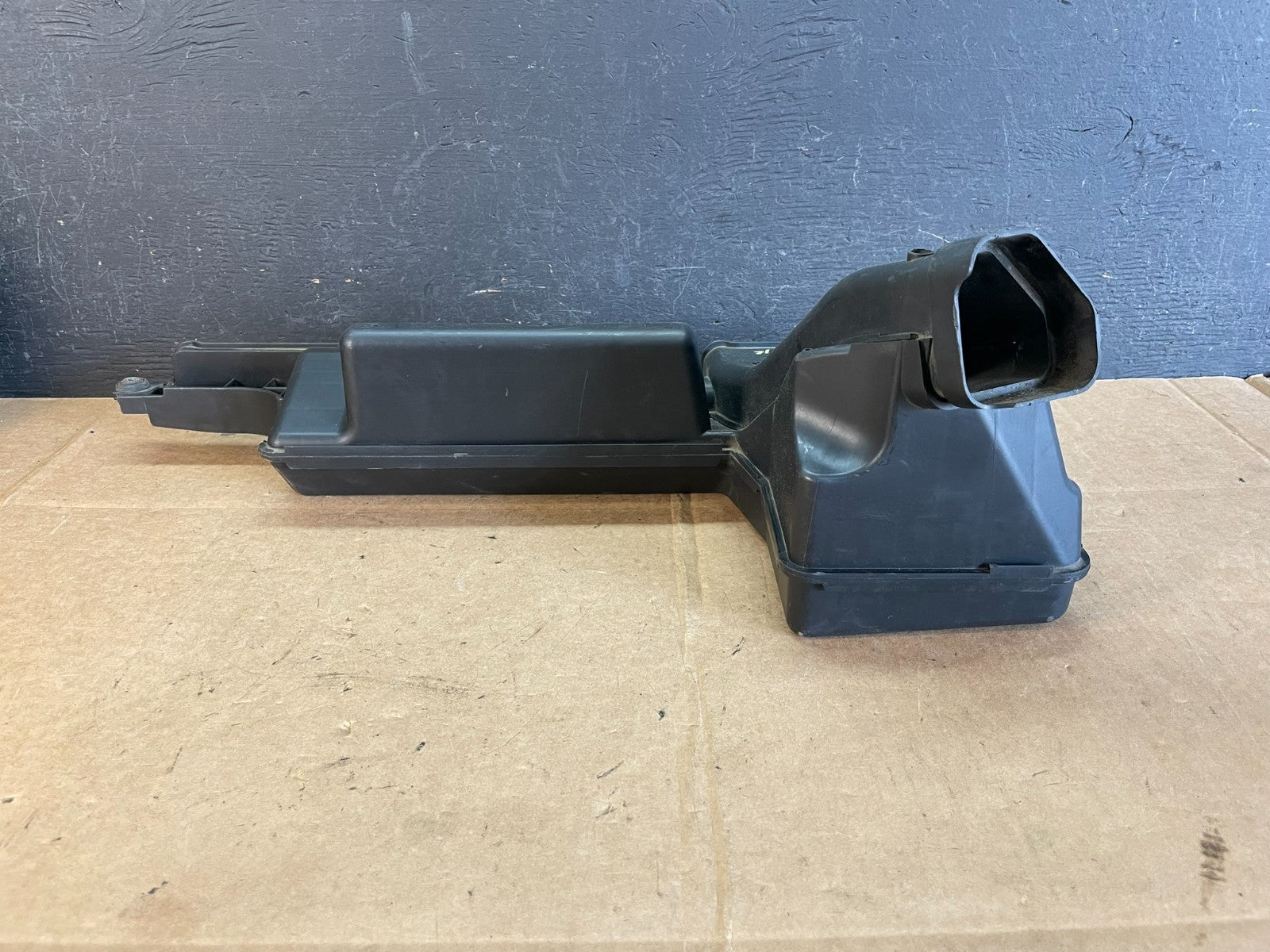 2013 to 2016 Nissan Pathfinder Upper Air Intake Duct AE1017 DG3