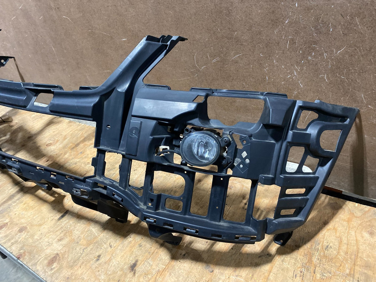 2008 to 2011 Mercedes Benz ML550 Front Bumper Reinforcement Y1814 PS2