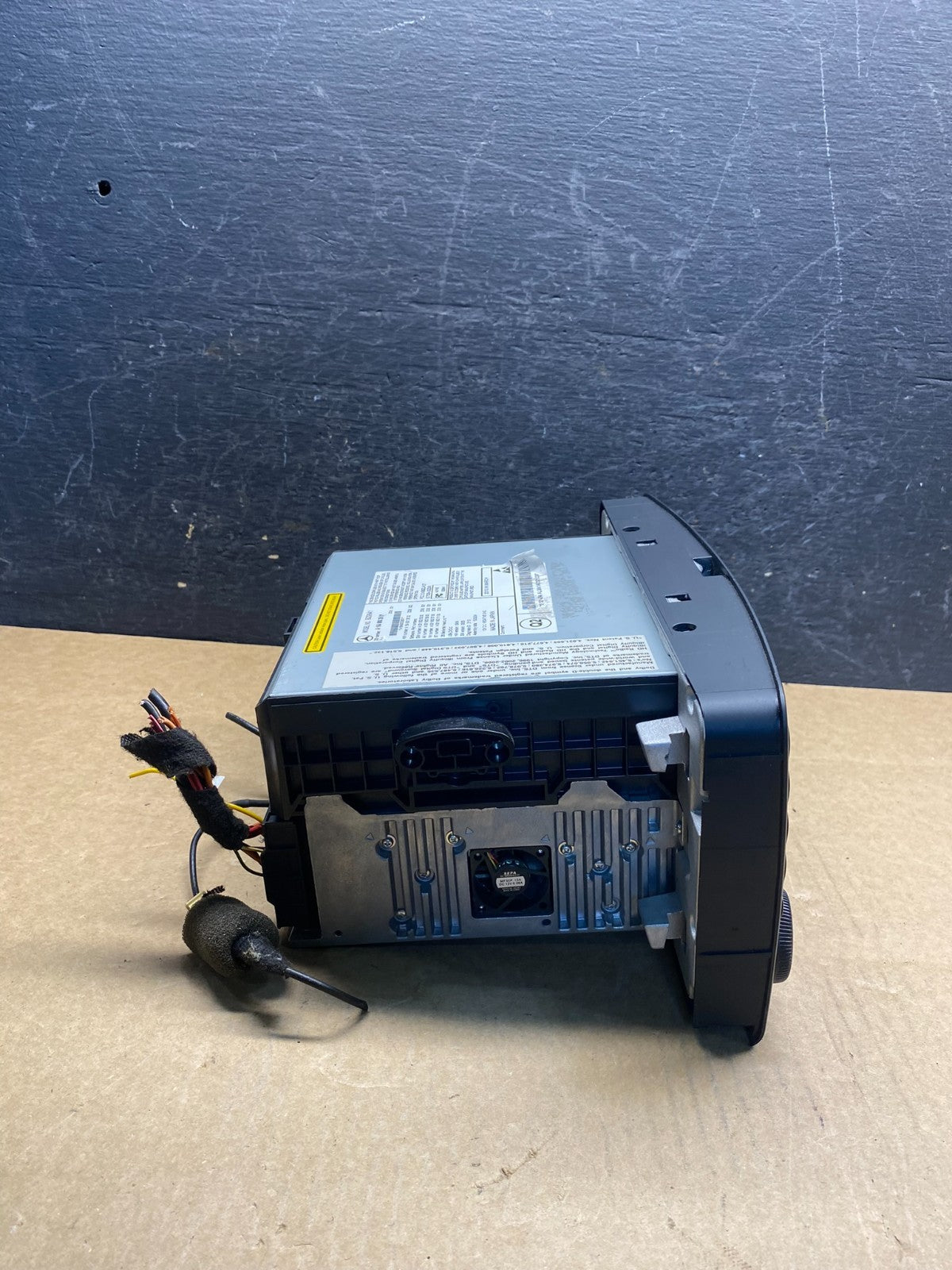2009 to 2012 Mercedes ML350 GL450 Radio Navigation Screen Display AG7361 DG2