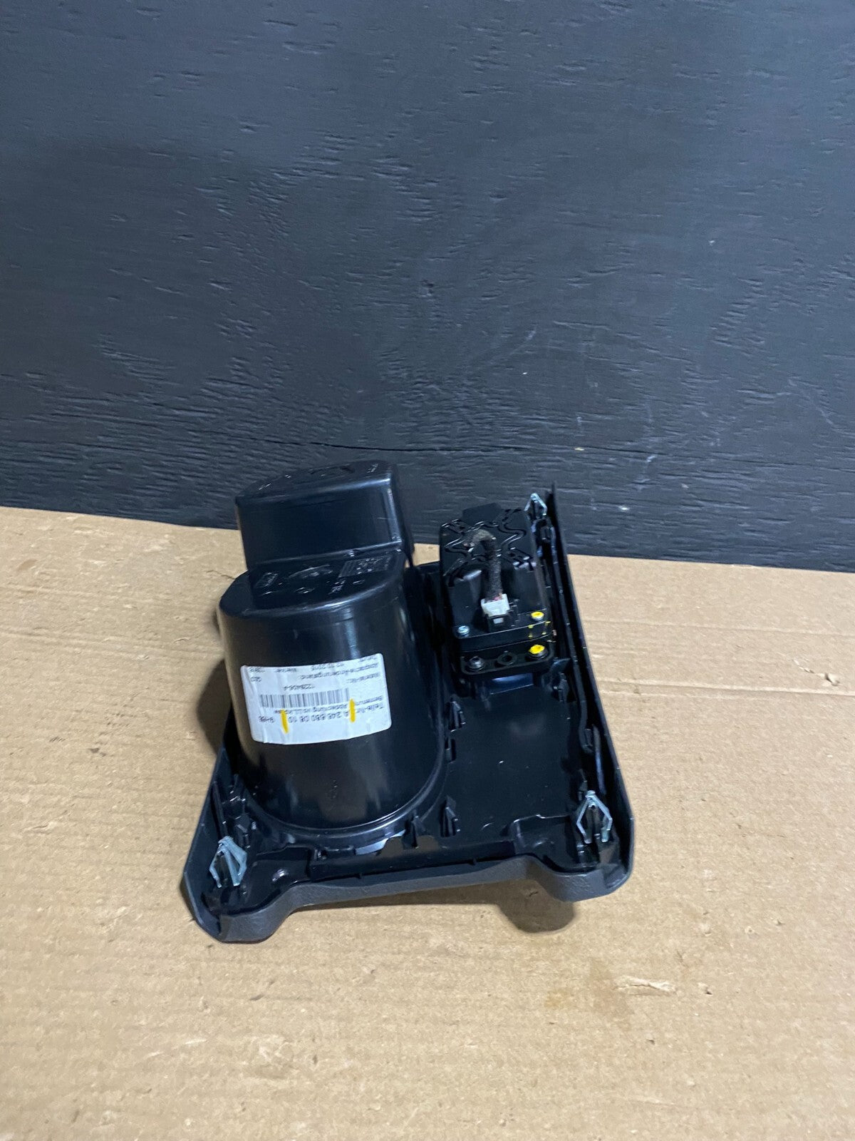 2015 to 2017 Mercedes Benz B250 Front Center Console with Controller D45873