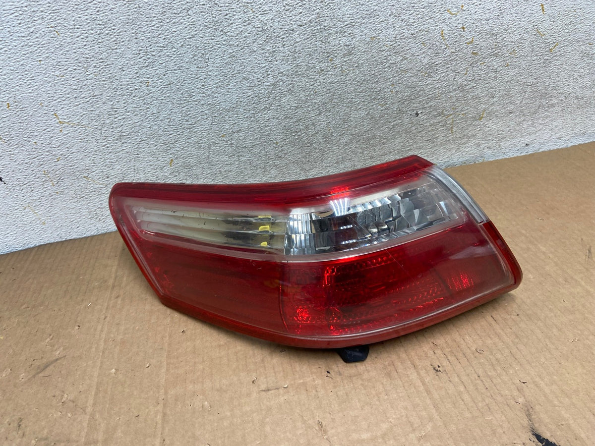 2007 2008 2009 Toyota Camry Left Driver LH Side Tail Light AI8443 LK0