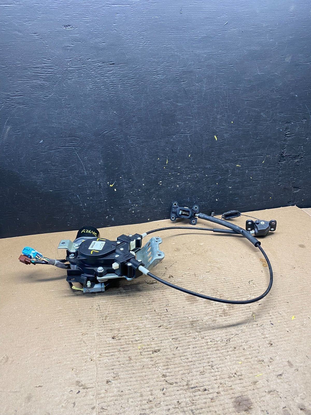 2005 - 2010 Honda Odyssey Rear Left Sliding Door Lock Actuator Motor R2648 DG2