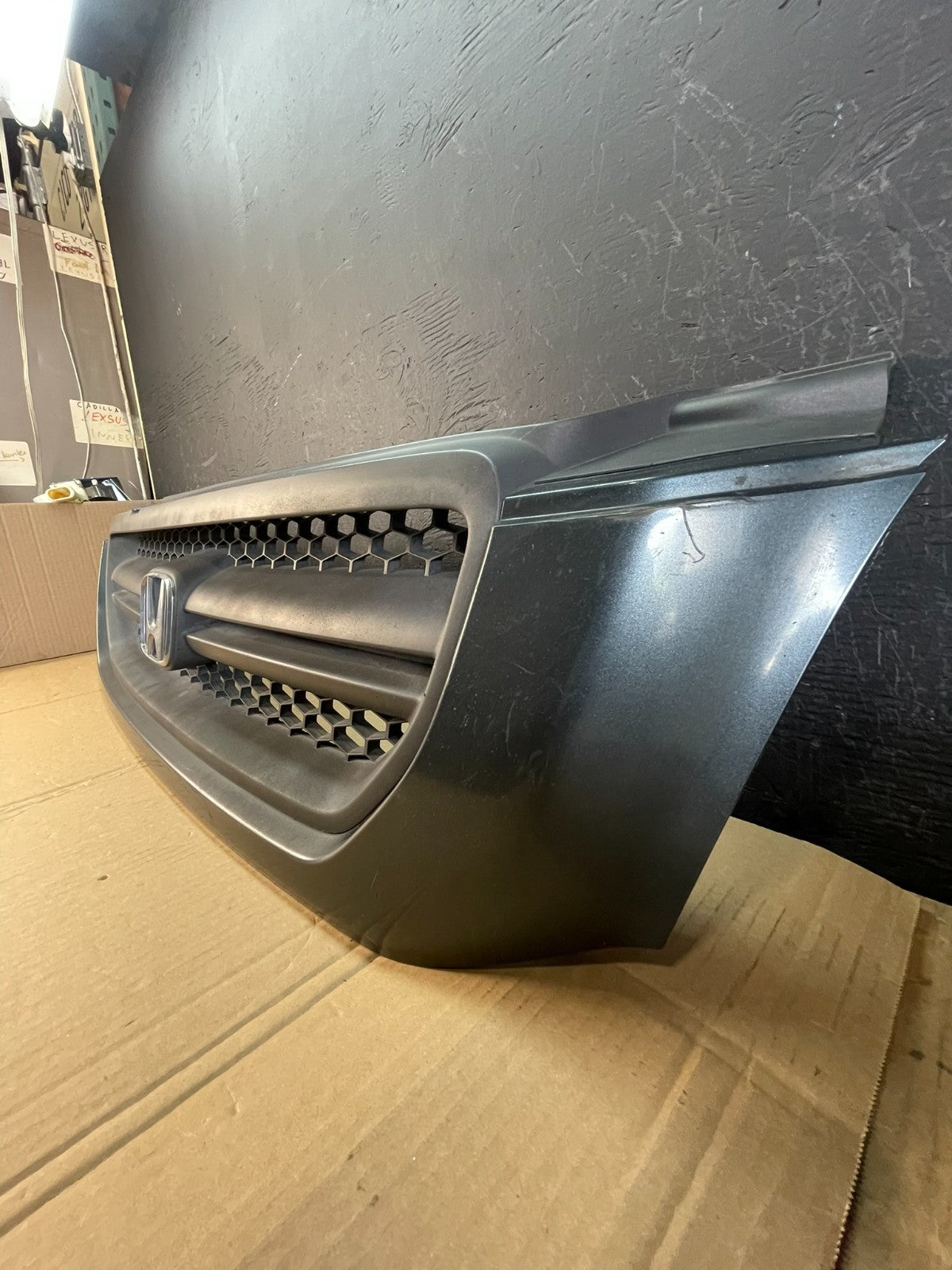 2003 2004 2005 Honda Pilot Front Upper Grill Grille AC5322 DG2