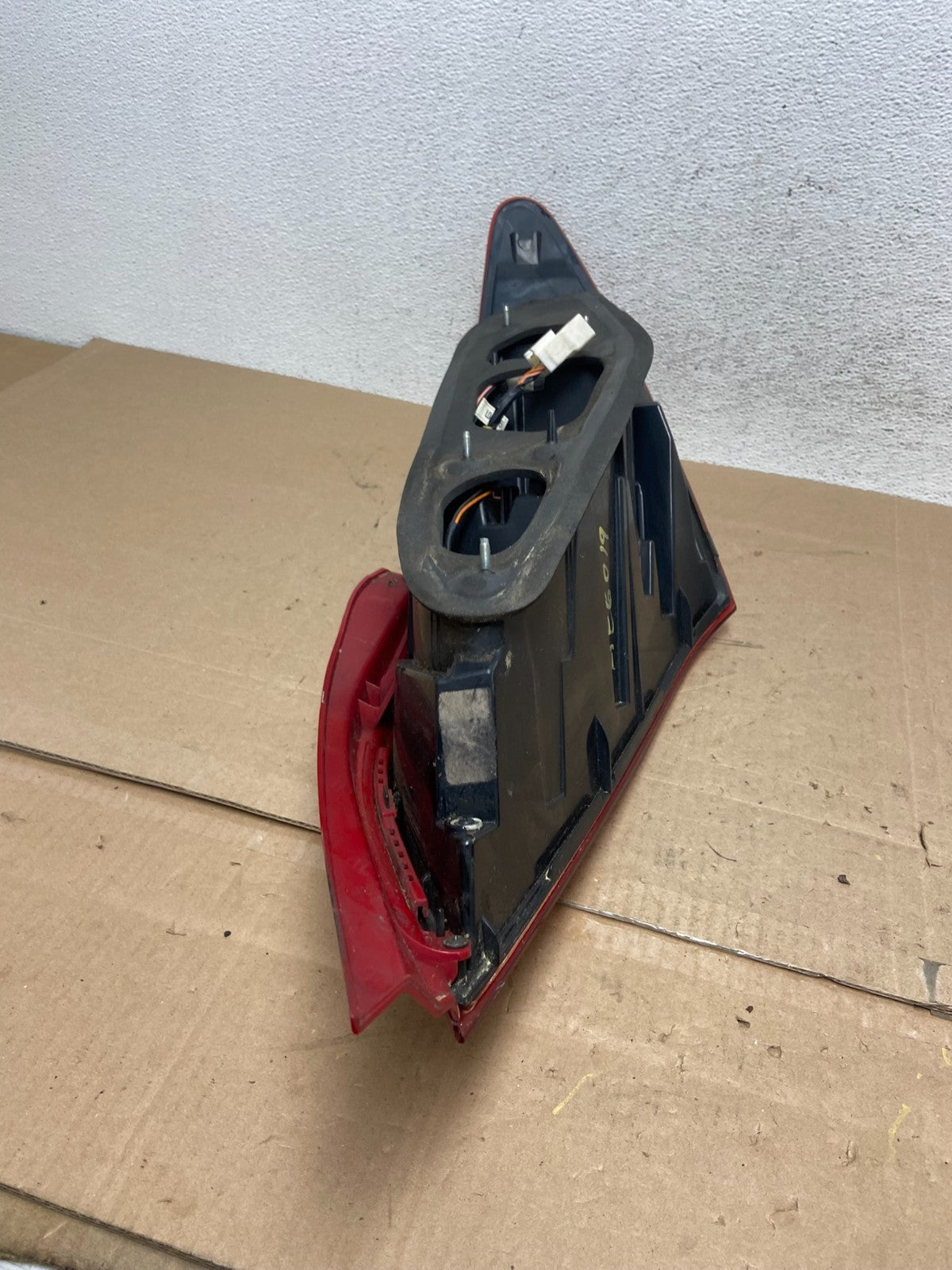 2013-2016 Hyundai Genesis Coupe Left Driver LH Tail Light AE6019 DG7