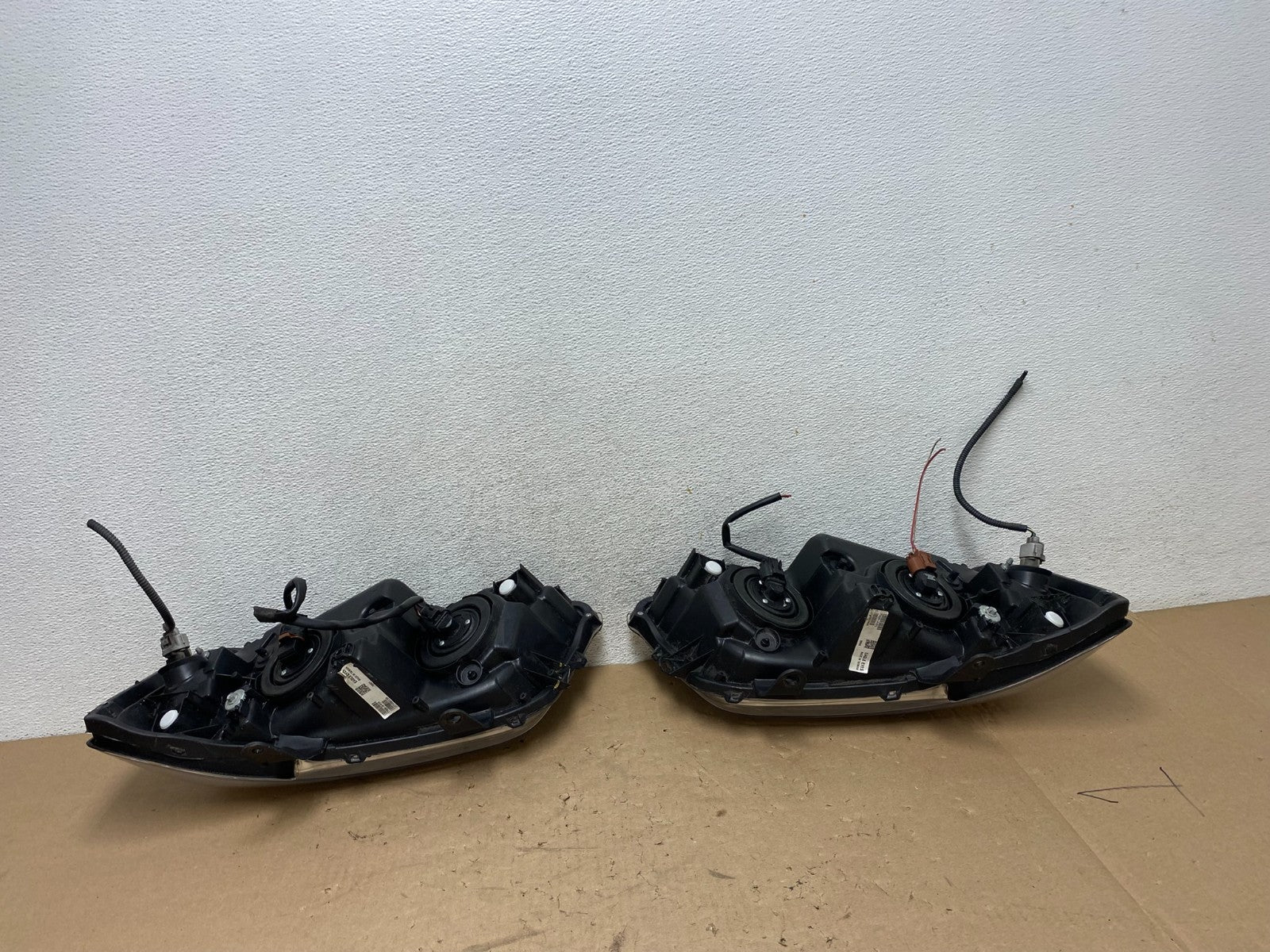 2004 2005 2006 Toyota Highlander Headlights Left+Right Side AG4294 DW6
