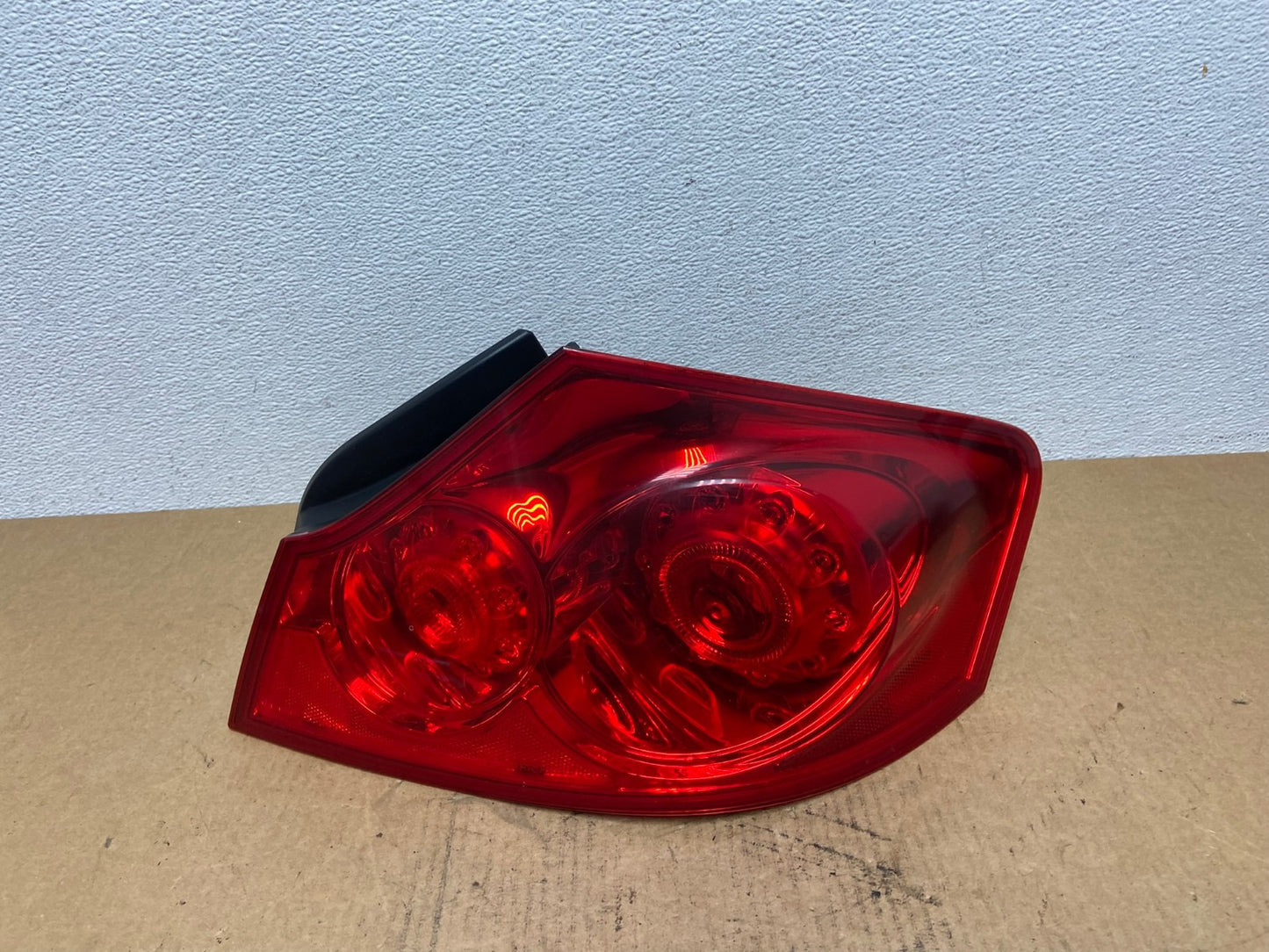 2007 to 2013 Infiniti G35 G37 Sedan Right Passenger Rh Tail Light Oem AC2904 LK0
