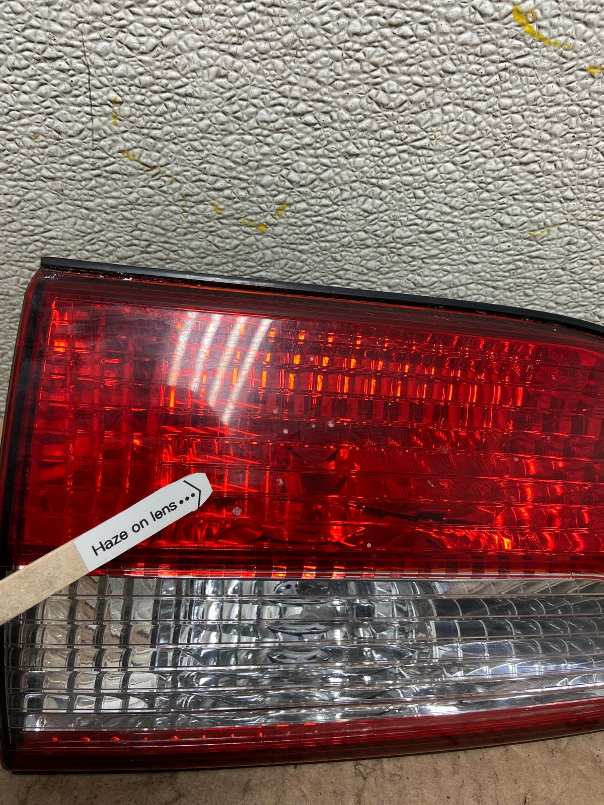 2001 - 2003 Toyota Sienna Left Driver Side Inner Tail Light OEM Y4743 PS3