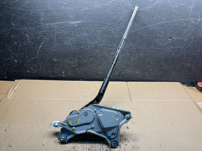 2004 to 2009 Toyota Prius Rear Wiper Windshield Motor V9197 DG5