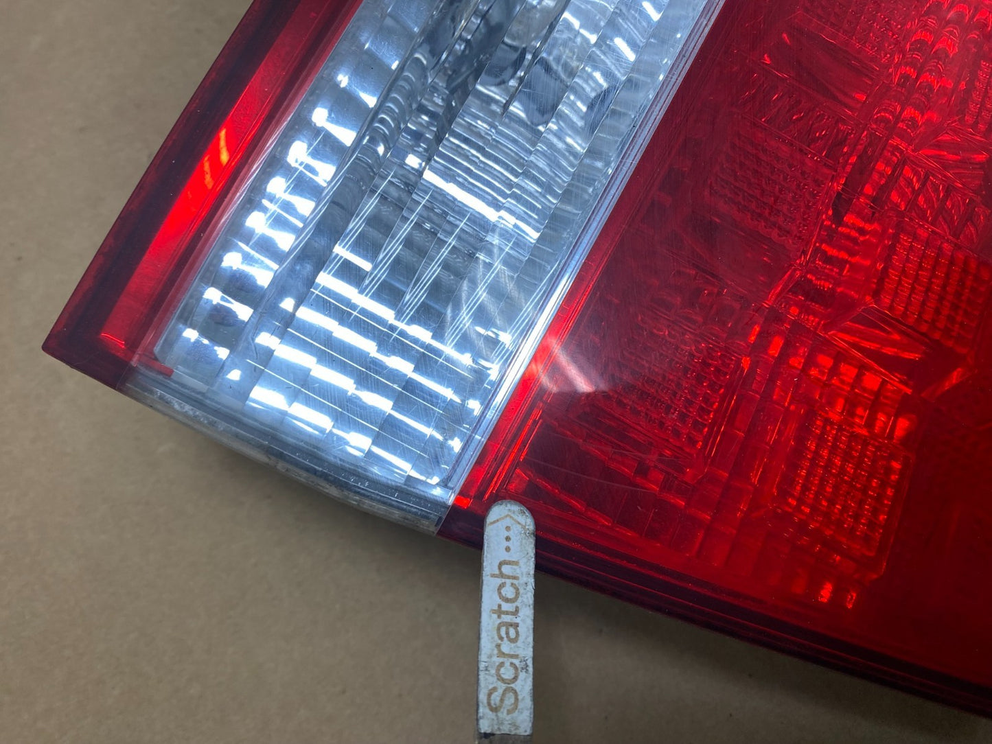 2005 2006 2007 Honda Odyssey Inner Left Driver Lh Tail Light V4799 DW4