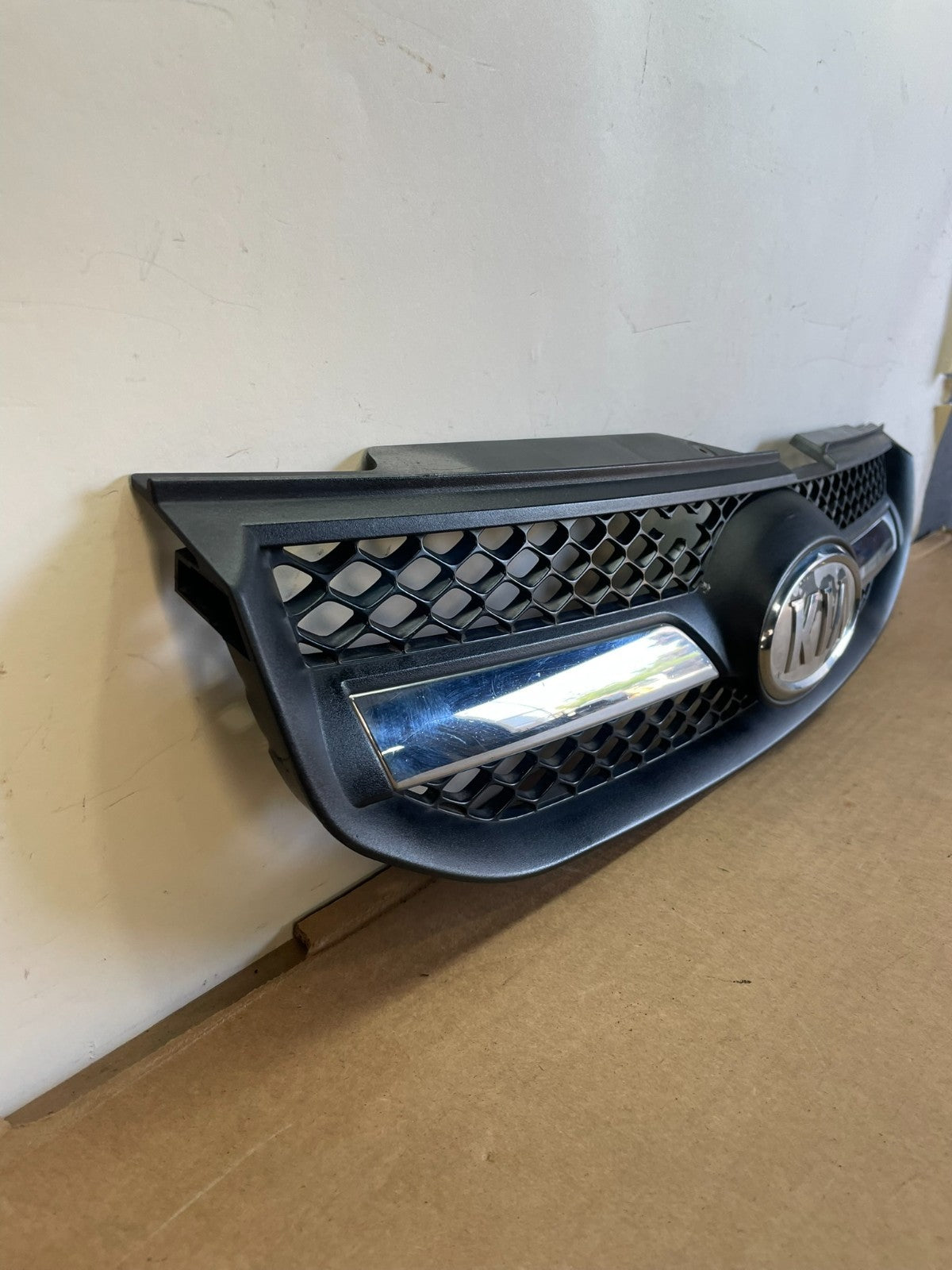 2006 2007 2008 Kia Sportage Front Upper Grille Grill AG0948 DG2