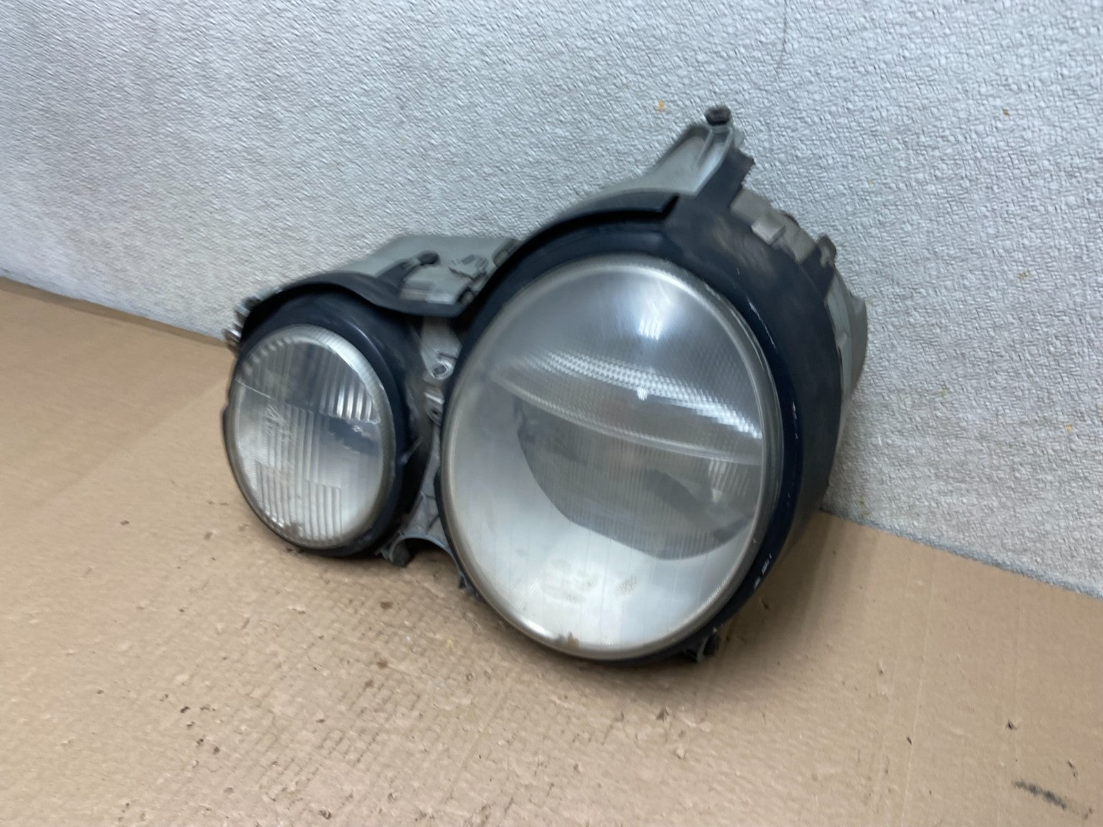 2000-2002 Mercedes E E320 E430 Left Driver LH Xenon HID Headlight OEM AB2506 DW1