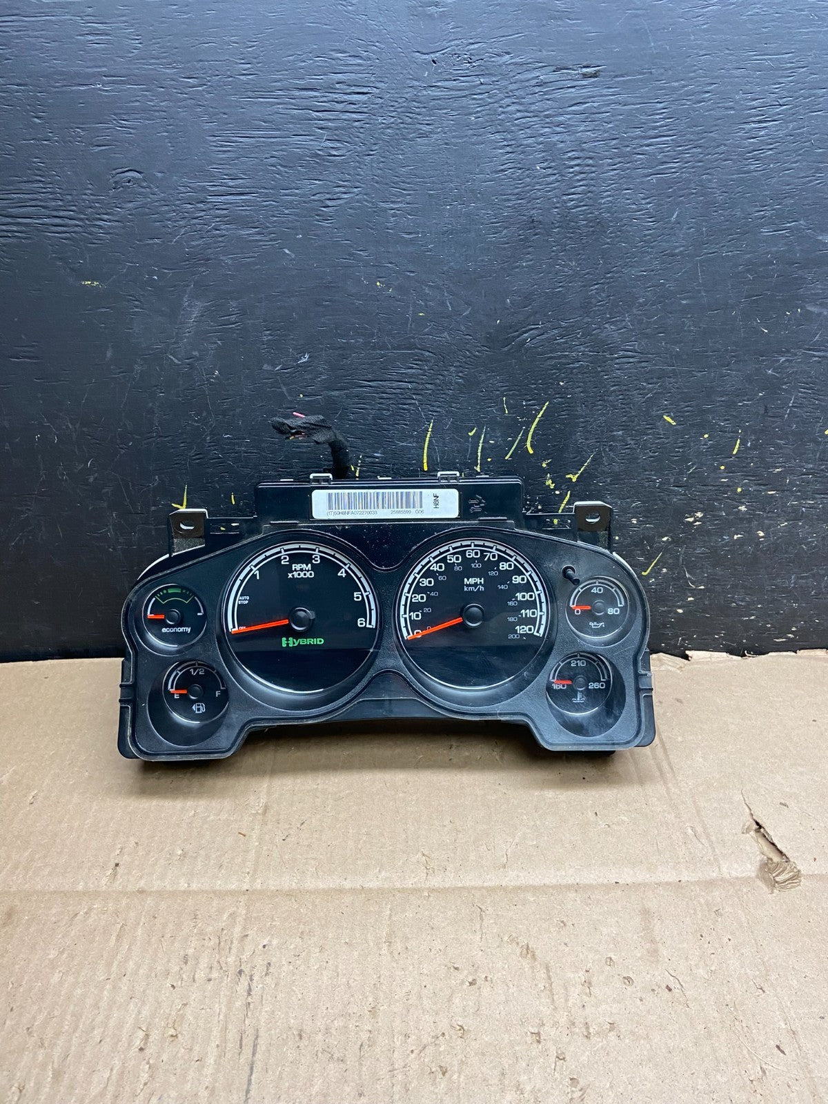 2008 to 2011 Chevrolet Tahoe Hybrid Cluster Gauge Speedometer ECM  y5295 DG0