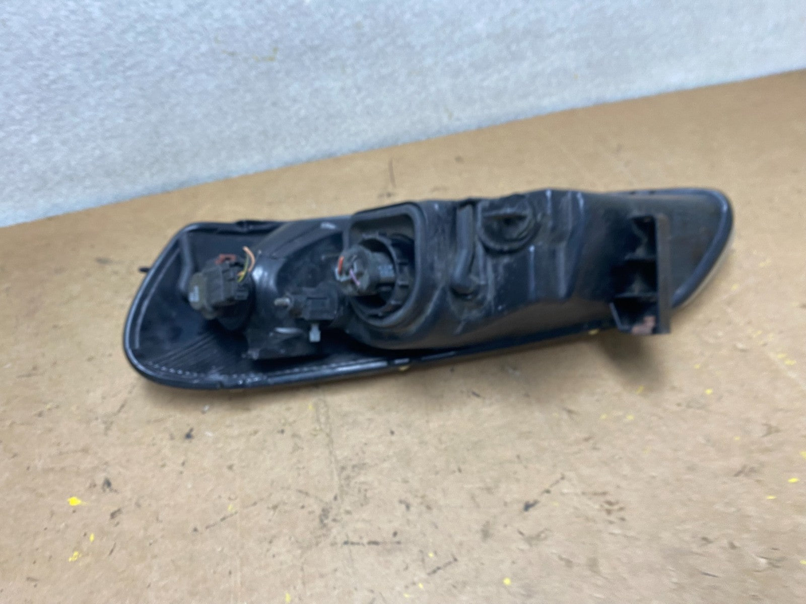 2001 to 2002 Chrysler Sebring Right Passenger Rh Side Headlight Oem X6973 GD10
