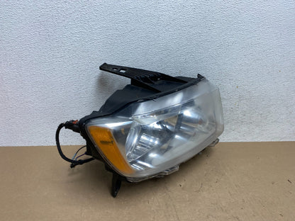 2011-2013 Jeep Grand Cherokee Right Passenger Halogen Headlight AE6781 DW2
