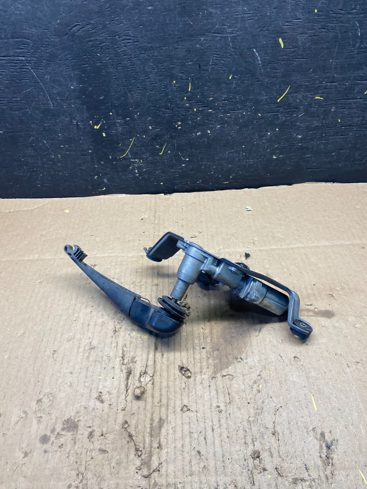 2008 to 2014 Scion xD Rear Wiper Motor OEM t4286 DG4
